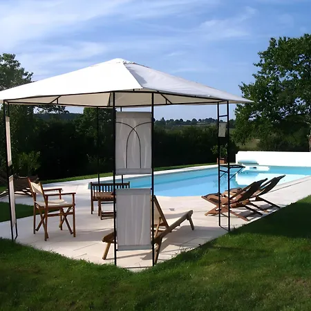 Belle Fontaine Campagne Piscine Reve Au Mans Hébergement de vacances *